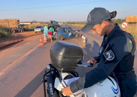 Grave acidente na BR-262 deixa quatro pessoas feridas