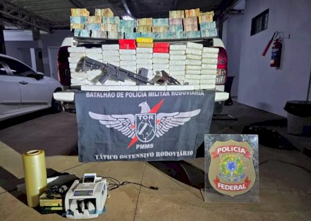 PMR em ação conjunta com PF, prende homem com grande quantidade de cocaína, mais de R$ 1.7 milhões em dinheiro e fuzil