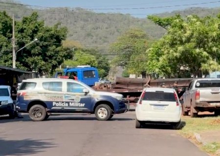Caminhão passa por cima de criança de dois ano de idade