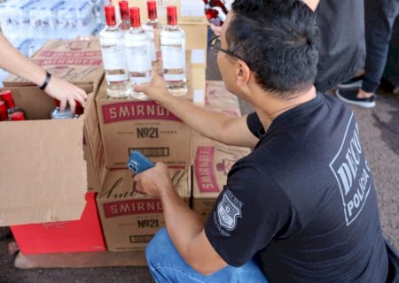 Em parceria com órgãos fiscalizadores, Polícia Civil realiza operação contra adulteração de bebidas