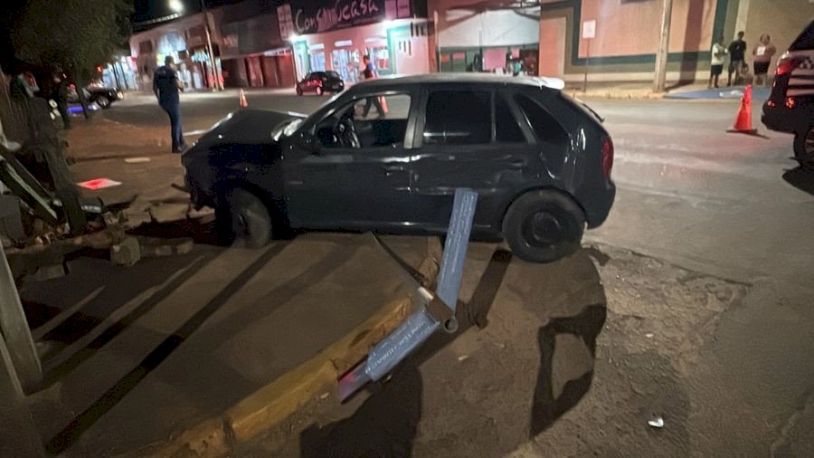 Autor de furto de VW Gol é detido após colidir com viatura durante fuga em Nova Andradina