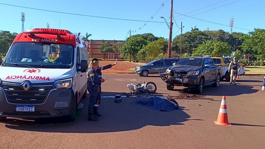 Motociclista morre ao ser atingido por caminhonete na cidade de Dourados