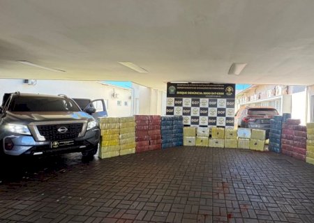 DOF apreende mais de 2 toneladas de drogas e recupera dois veículos