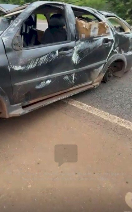 Motorista morre após ser arremessado de veículo e atropelado por caminhão