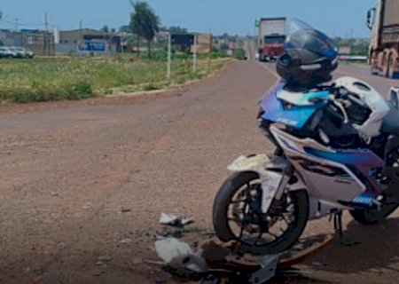 Motociclista fica em estado grave ao ser atingido por caminhonete na BR-463