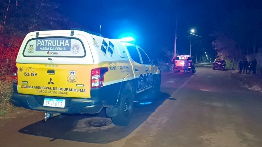 Dupla chega em festa atirando e atentado deixa um morto e dois feridos em Dourados
