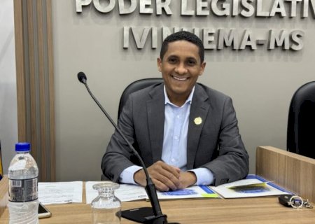 Zé Wilson solicita implantação de pontos públicos de recarga para motos, bicicletas e patinetes elétricos em locais de uso público