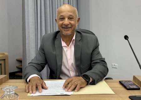 Gerson da Saúde solicita implantação do CRAM no município e construção de rotatória e canteiro central em avenidas
