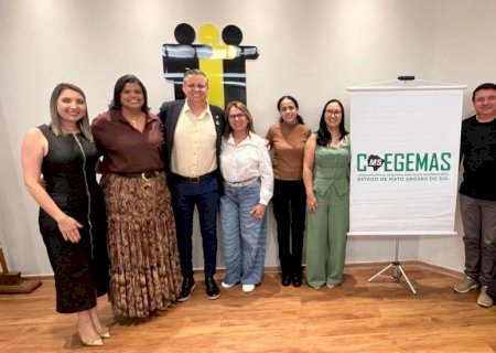 Angélica apresenta boas práticas de proteção a crianças e adolescentes no COEGEMAS-MS