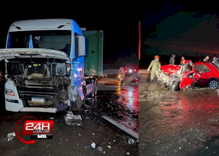 Acidente grave deixa três homens mortos após colisão frontal entre carro e carreta na BR-158