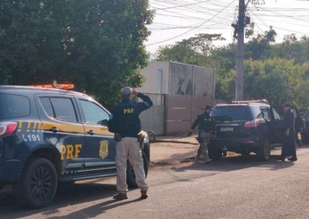 Polícia 'estoura' laboratório clandestino de medicamentos e prende dois em Dourados