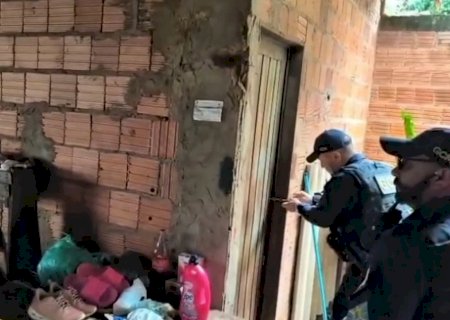 Guardas resgatam mulher mantida em cárcere e agredida pelo marido em quarto